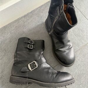 Frye Veronica size 4 Black Kids engineer Boots with Buckle Detail